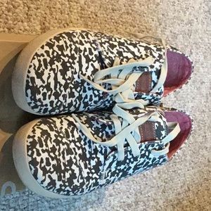 TOMS sneakers